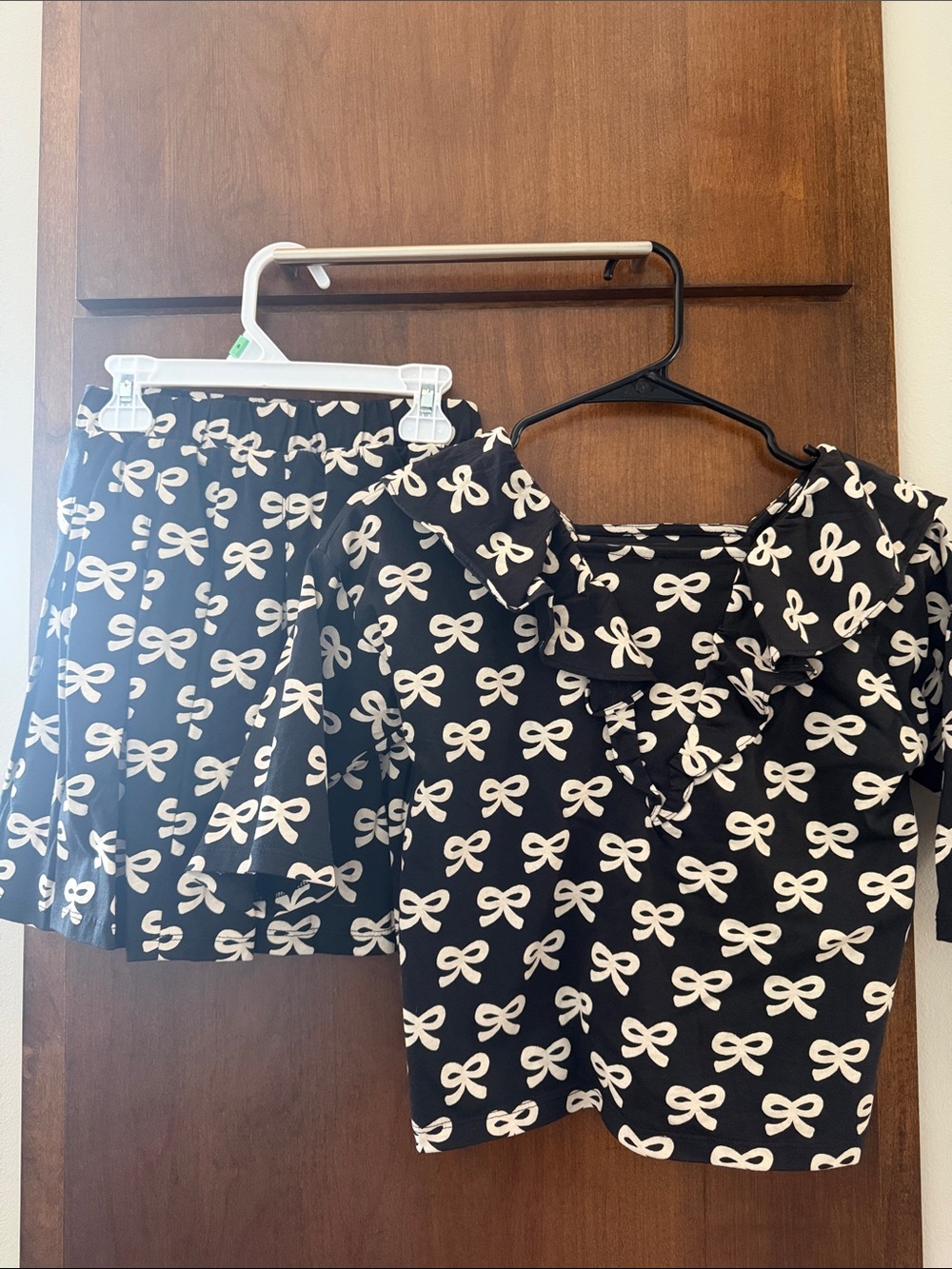 NWOT Tea Collection Black and White Bow Print Kids Matching Set